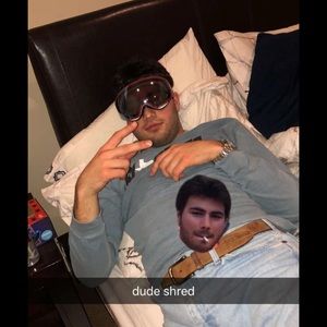 Meet your Posher, Hunter